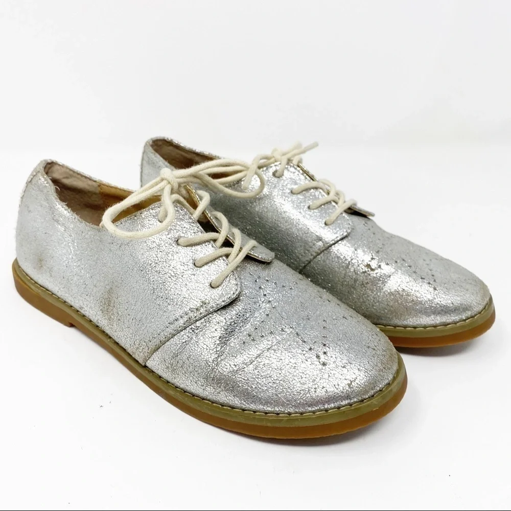 Silver girls shoe